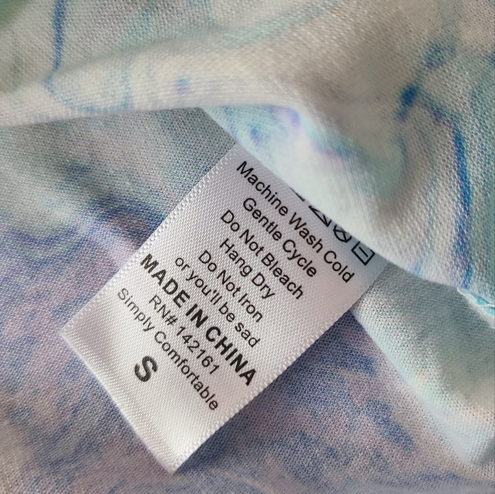 Lularoe Tee - Picture 4 of 4